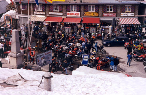 Motoraduno allo Stelvio (luglio 2001)